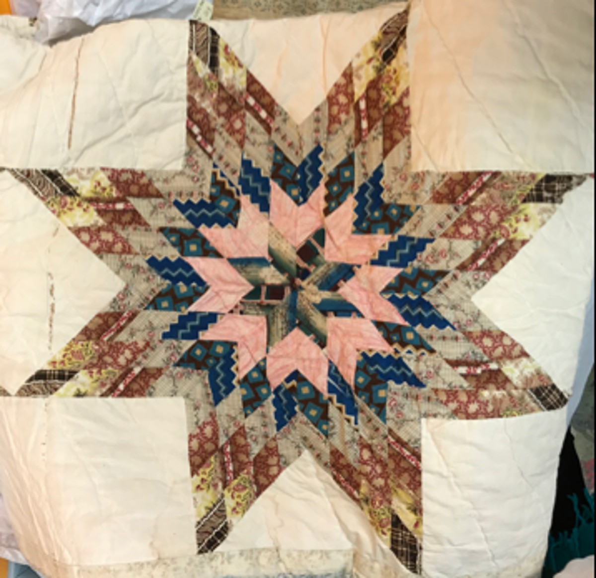 Blazing Star quilt in the Loudoun Museum